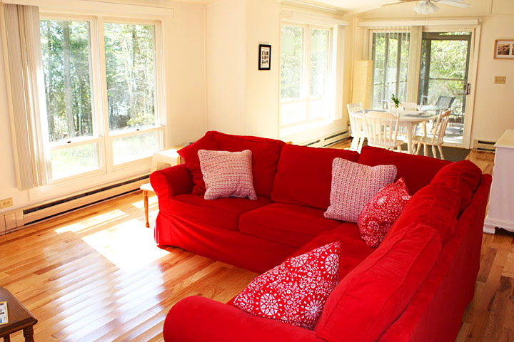 Door county vacation cabin living room